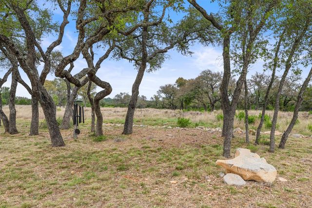 889 Brock Hollow DR, Johnson City, TX 78636