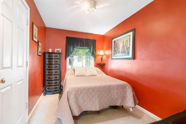 5 Birch Street, Buzzards Bay, MA 02532