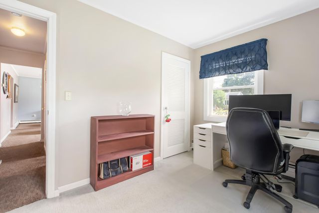 5 Birch Street, Buzzards Bay, MA 02532