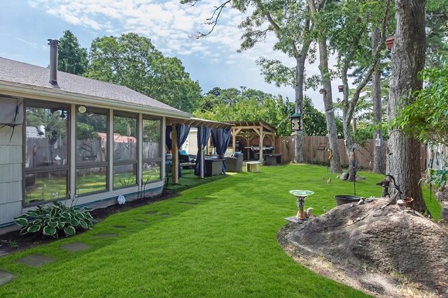 5 Birch Street, Buzzards Bay, MA 02532