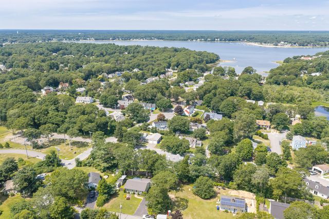 5 Birch Street, Buzzards Bay, MA 02532