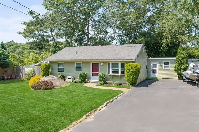 5 Birch Street, Buzzards Bay, MA 02532