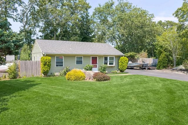 5 Birch Street, Buzzards Bay, MA 02532