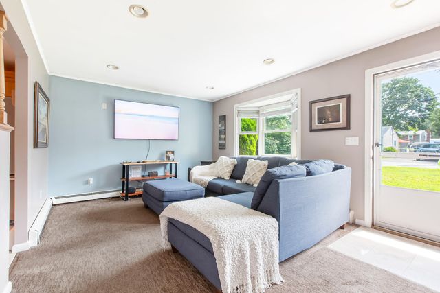 5 Birch Street, Buzzards Bay, MA 02532