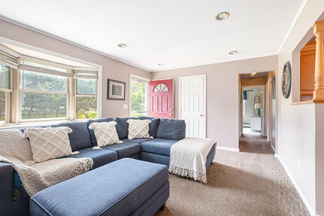 5 Birch Street, Buzzards Bay, MA 02532