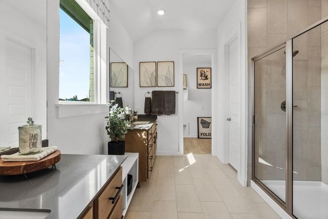 1300 Snowdrop DR, Georgetown, TX 78628