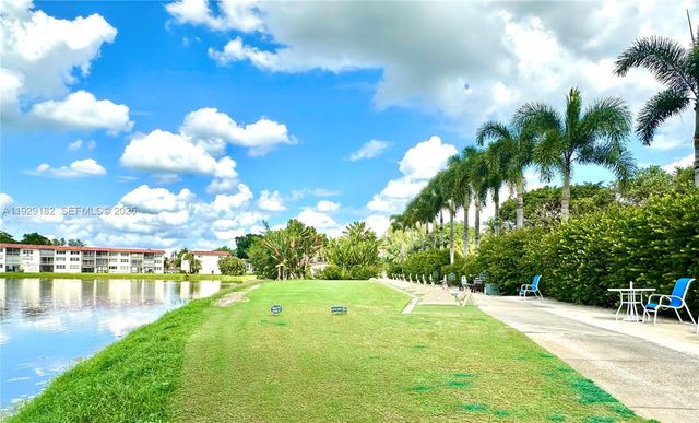 8990 S Hollybrook Blvd 108, Pembroke Pines, FL 33025