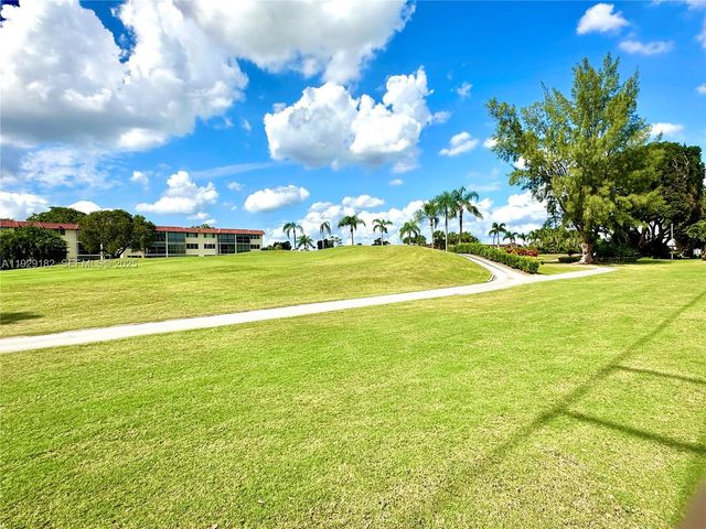 8990 S Hollybrook Blvd 108, Pembroke Pines, FL 33025