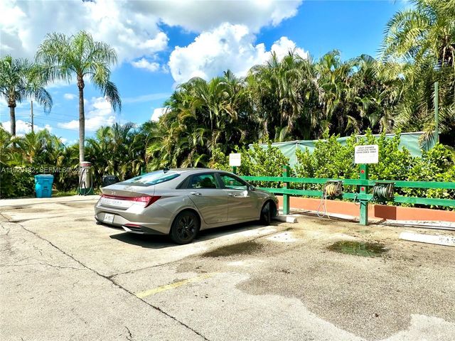 8990 S Hollybrook Blvd 108, Pembroke Pines, FL 33025