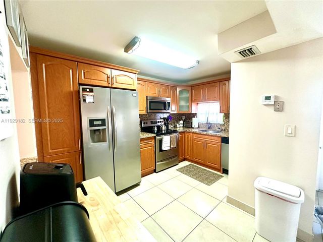 8990 S Hollybrook Blvd 108, Pembroke Pines, FL 33025