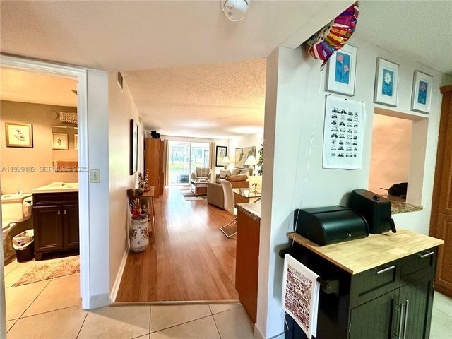 8990 S Hollybrook Blvd 108, Pembroke Pines, FL 33025