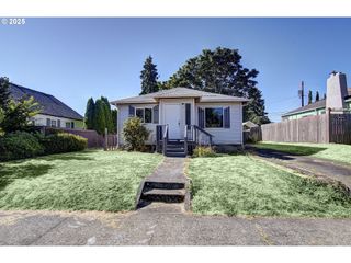 705 W 29TH St, Vancouver, WA 98660