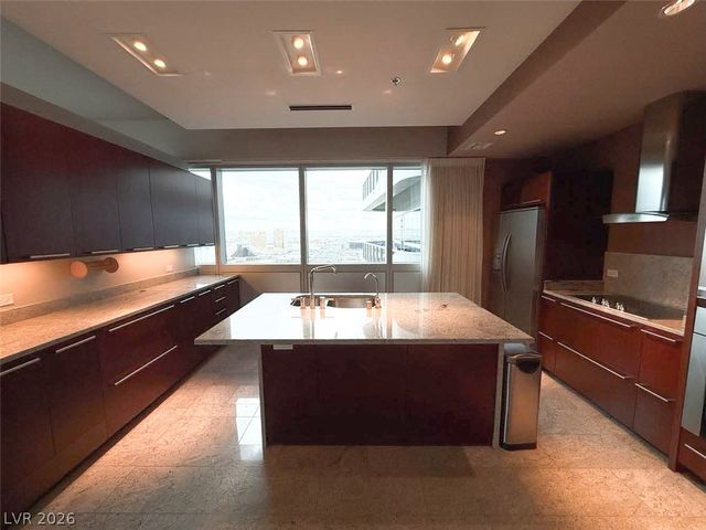 4471 Dean Martin Drive 3810, Las Vegas, NV 89103