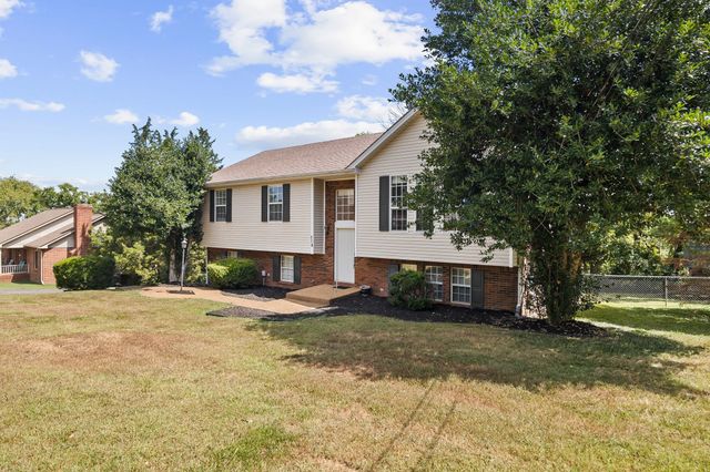 210 Winding Way, Columbia, TN 38401