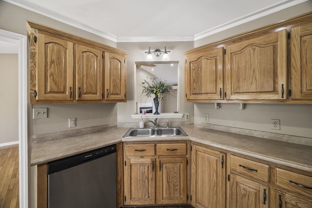 210 Winding Way, Columbia, TN 38401