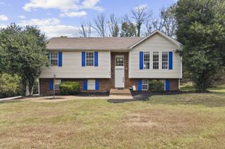 210 Winding Way, Columbia, TN 38401