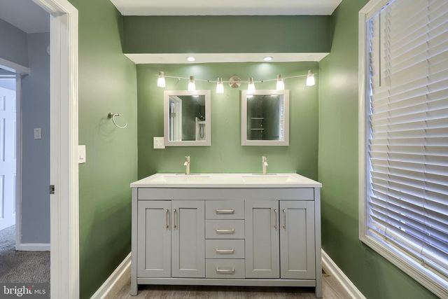 145 S 8TH ST, Columbia, PA 17512