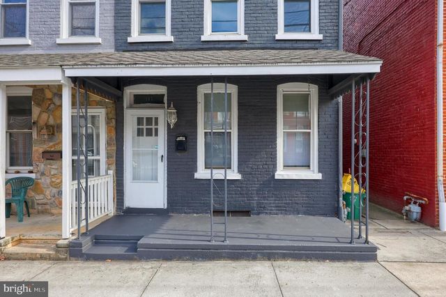 145 S 8TH ST, Columbia, PA 17512