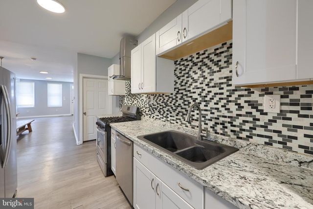 145 S 8TH ST, Columbia, PA 17512