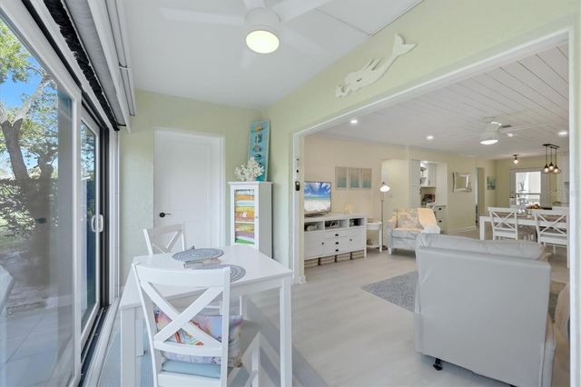 380 THREE LAKES LANE A, Venice, FL 34285