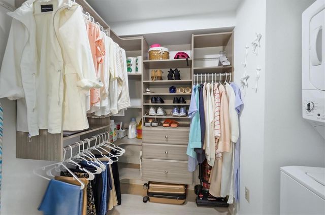 380 THREE LAKES LANE A, Venice, FL 34285