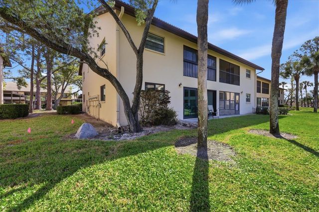 380 THREE LAKES LANE A, Venice, FL 34285