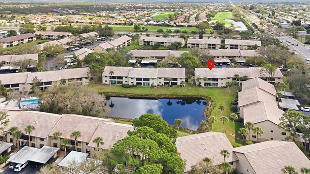 380 THREE LAKES LANE A, Venice, FL 34285