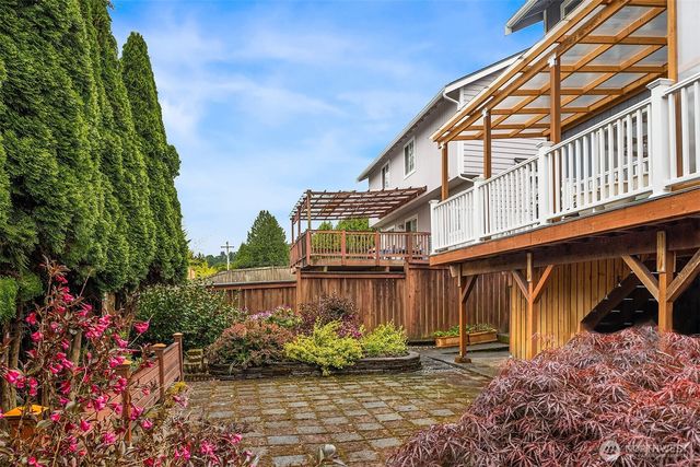 11426 81st Place S, Seattle, WA 98178