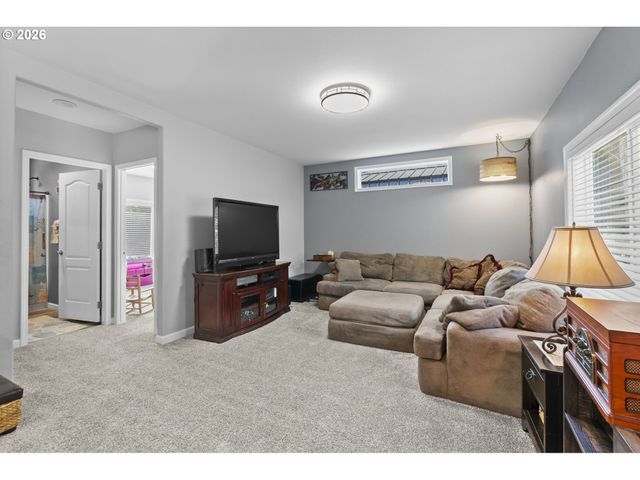 458 N 50TH Ave, Longview, WA 98632