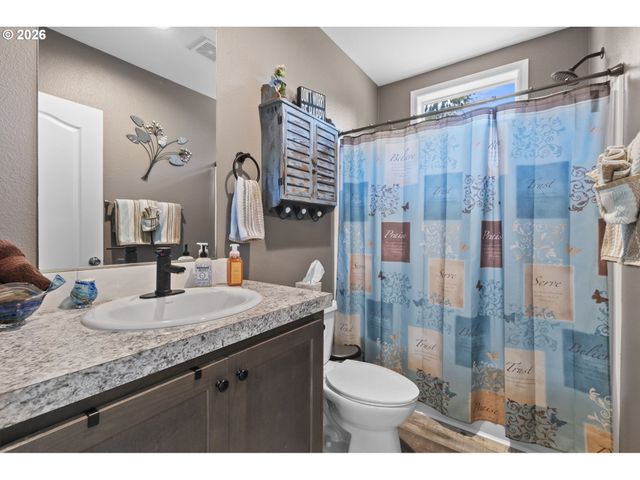 458 N 50TH Ave, Longview, WA 98632
