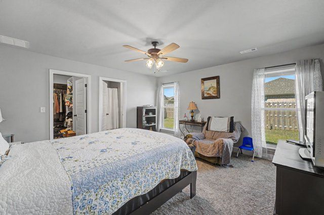 5901 NW Grant Street, Bentonville, AR 72713