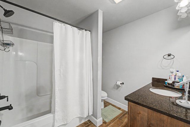 5901 NW Grant Street, Bentonville, AR 72713