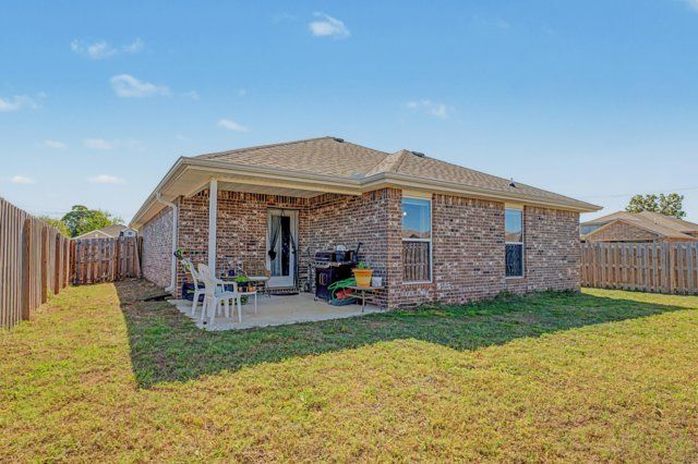 5901 NW Grant Street, Bentonville, AR 72713
