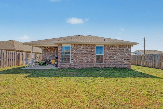 5901 NW Grant Street, Bentonville, AR 72713