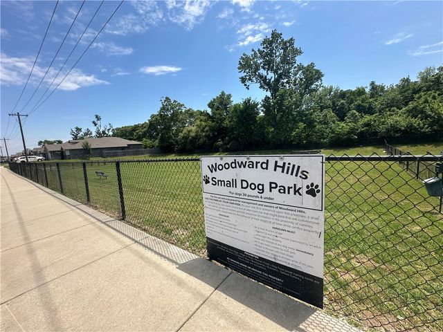 5901 NW Grant Street, Bentonville, AR 72713