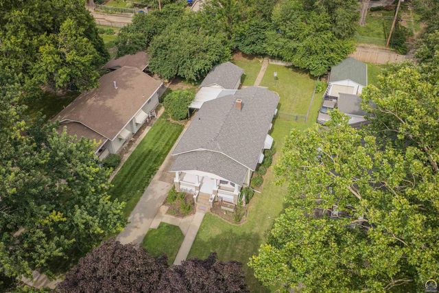 120 NW Knox AVE, Topeka, KS 66606