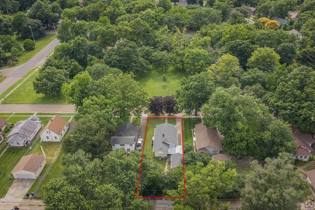 120 NW Knox AVE, Topeka, KS 66606
