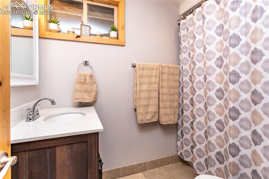 Image 27 of property listing at 11115 Howells Road, Colorado Springs, CO 80908