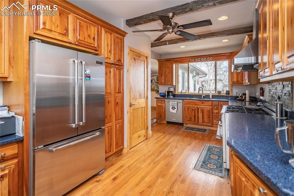 Image 6 of property listing at 11115 Howells Road, Colorado Springs, CO 80908