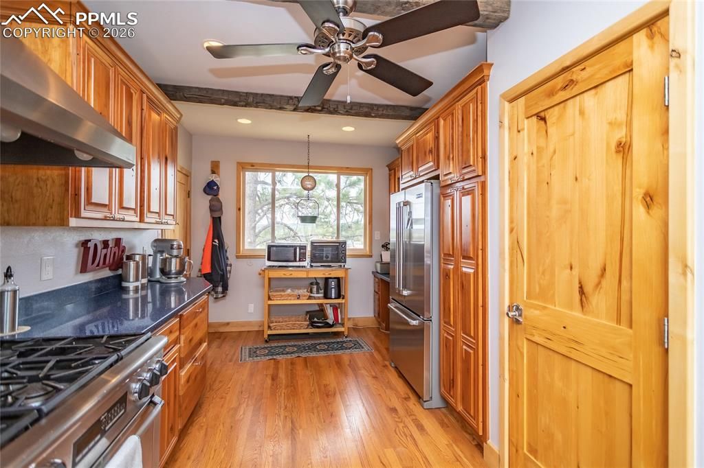 Image 7 of property listing at 11115 Howells Road, Colorado Springs, CO 80908