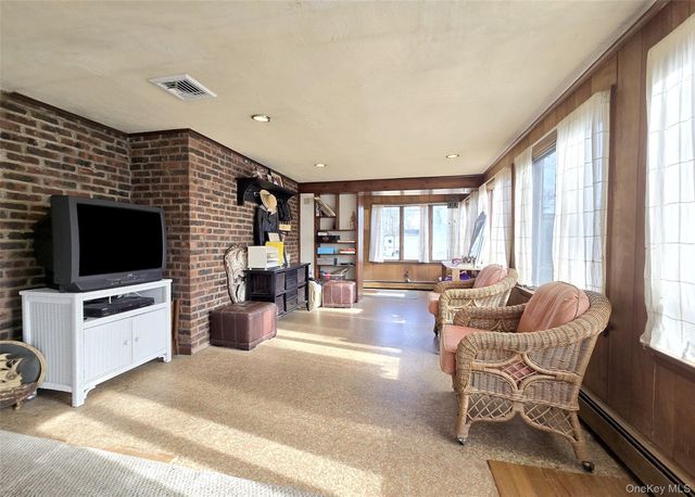 410 Greene Avenue, Sayville, NY 11782