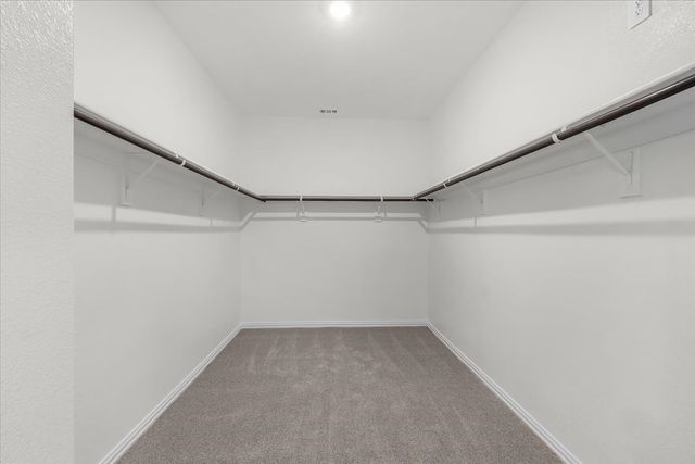 6653 Valley Lake Lane, Fort Worth, TX 76036