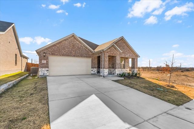 6653 Valley Lake Lane, Fort Worth, TX 76036