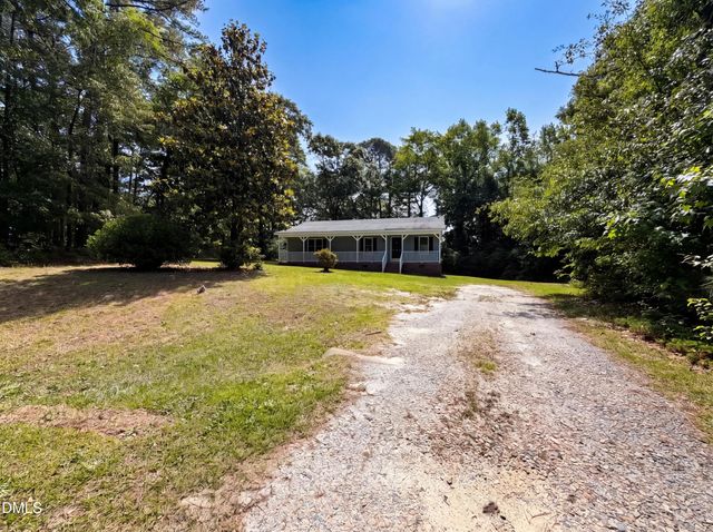 207 Pen Lou Court, Angier, NC 27501