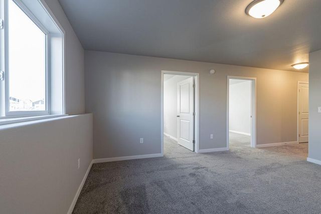 6211 87th Avenue S, Horace, ND 58047