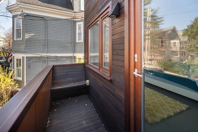 10 Newell St, Cambridge, MA 02140