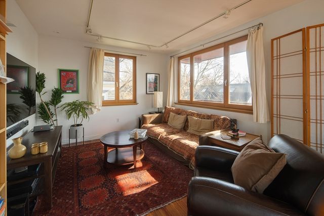 10 Newell St, Cambridge, MA 02140