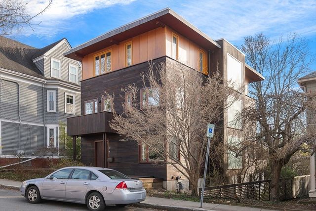 10 Newell St, Cambridge, MA 02140