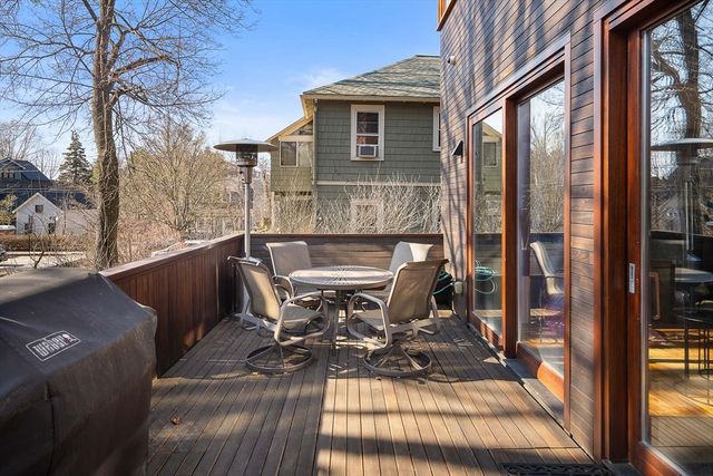 10 Newell St, Cambridge, MA 02140