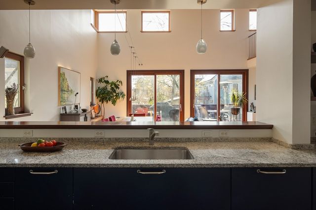 10 Newell St, Cambridge, MA 02140